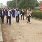 Đoàn công tác của huyện Triệu Sơn thăm quan mô hình hàng rào xanh tại huyện Ngọc Lặc.